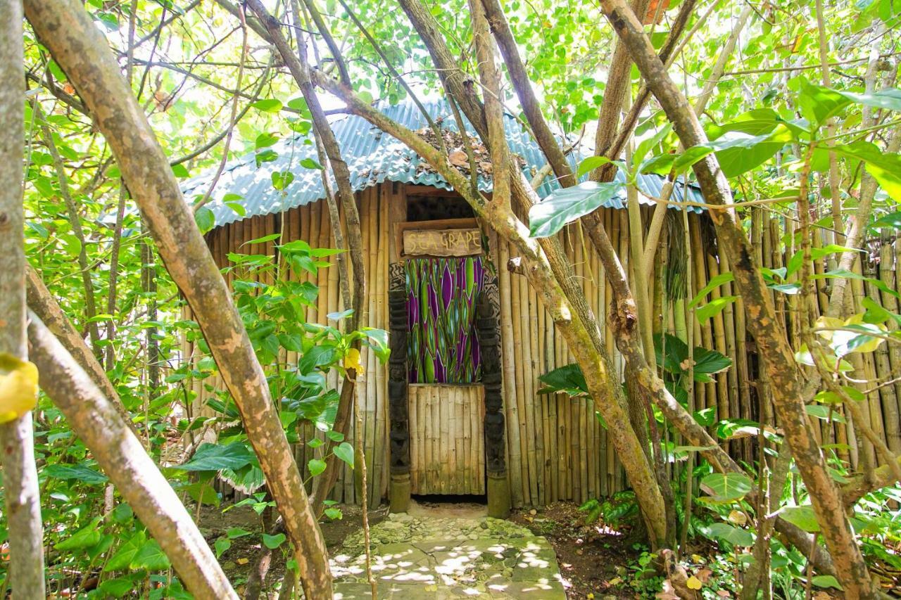 Great Huts Villa Boston Bay Exterior photo